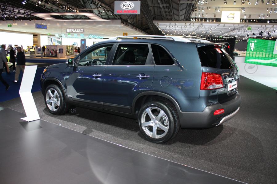  Kia Sorento 2010 года  (фото 81 из 238)